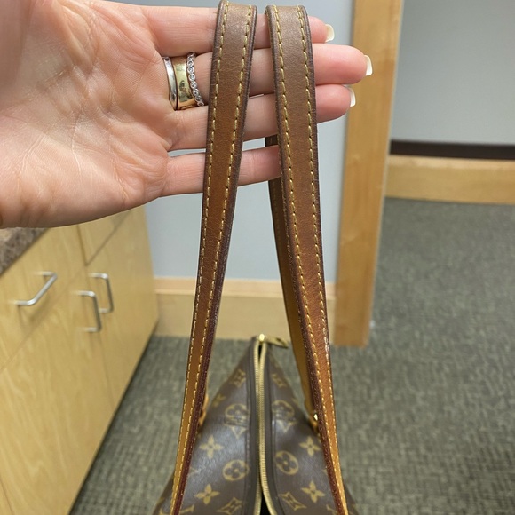 Louis Vuitton Totally MM Bag - Picture 10 of 16